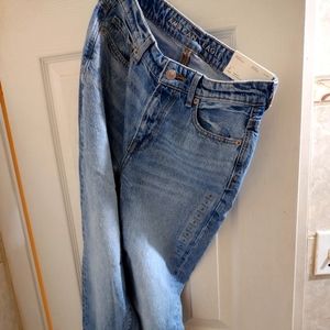 AEO NWT MOM JEAN
